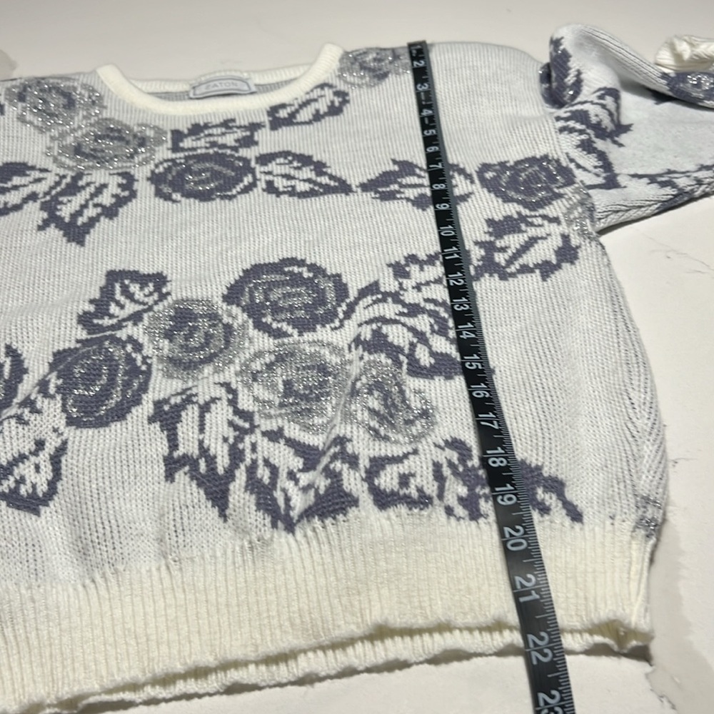 Vintage Eaton Knit  Sweater. Size Large. - Picture 8 of 10